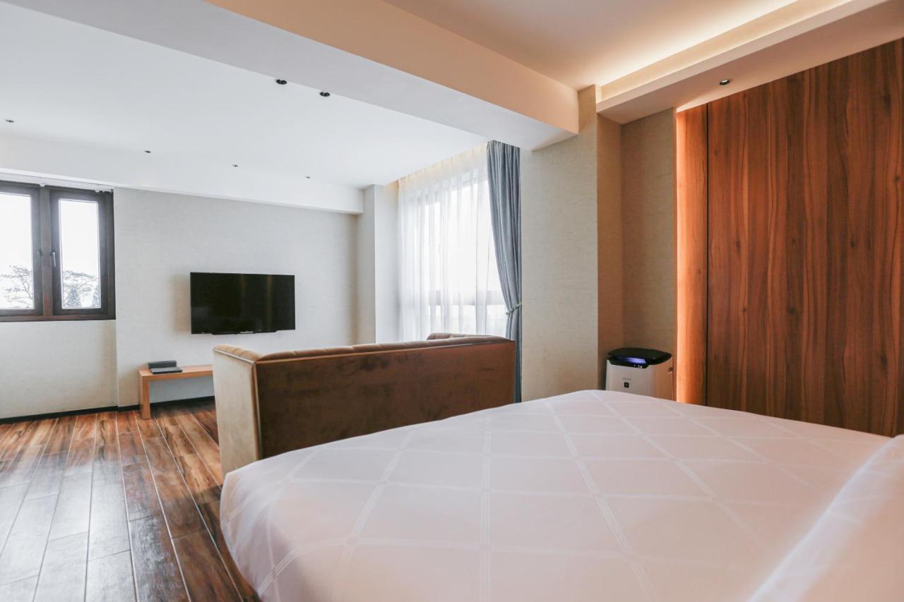 Hotel Casiana & Events Center Tagaytay Managed By Hii Тагайтай Экстерьер фото