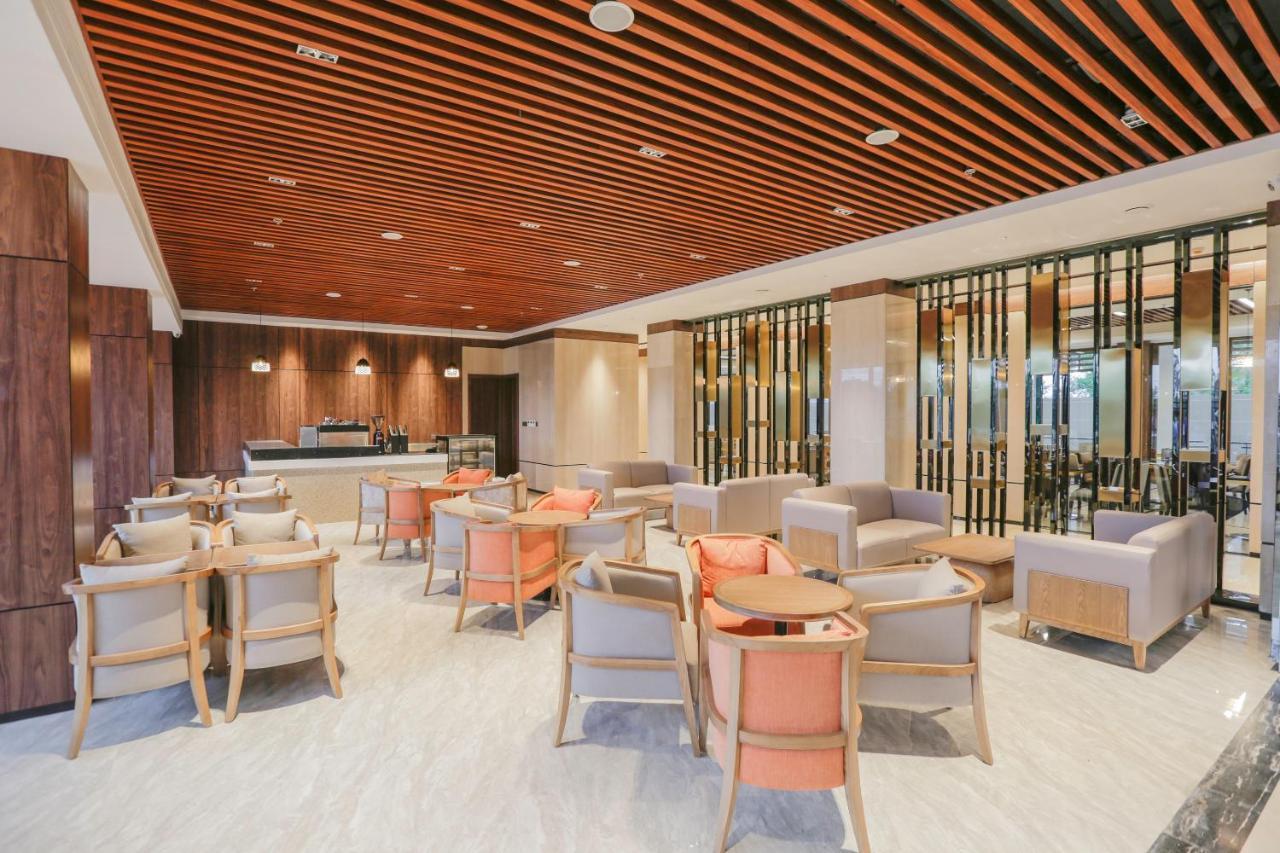 Hotel Casiana & Events Center Tagaytay Managed By Hii Тагайтай Экстерьер фото