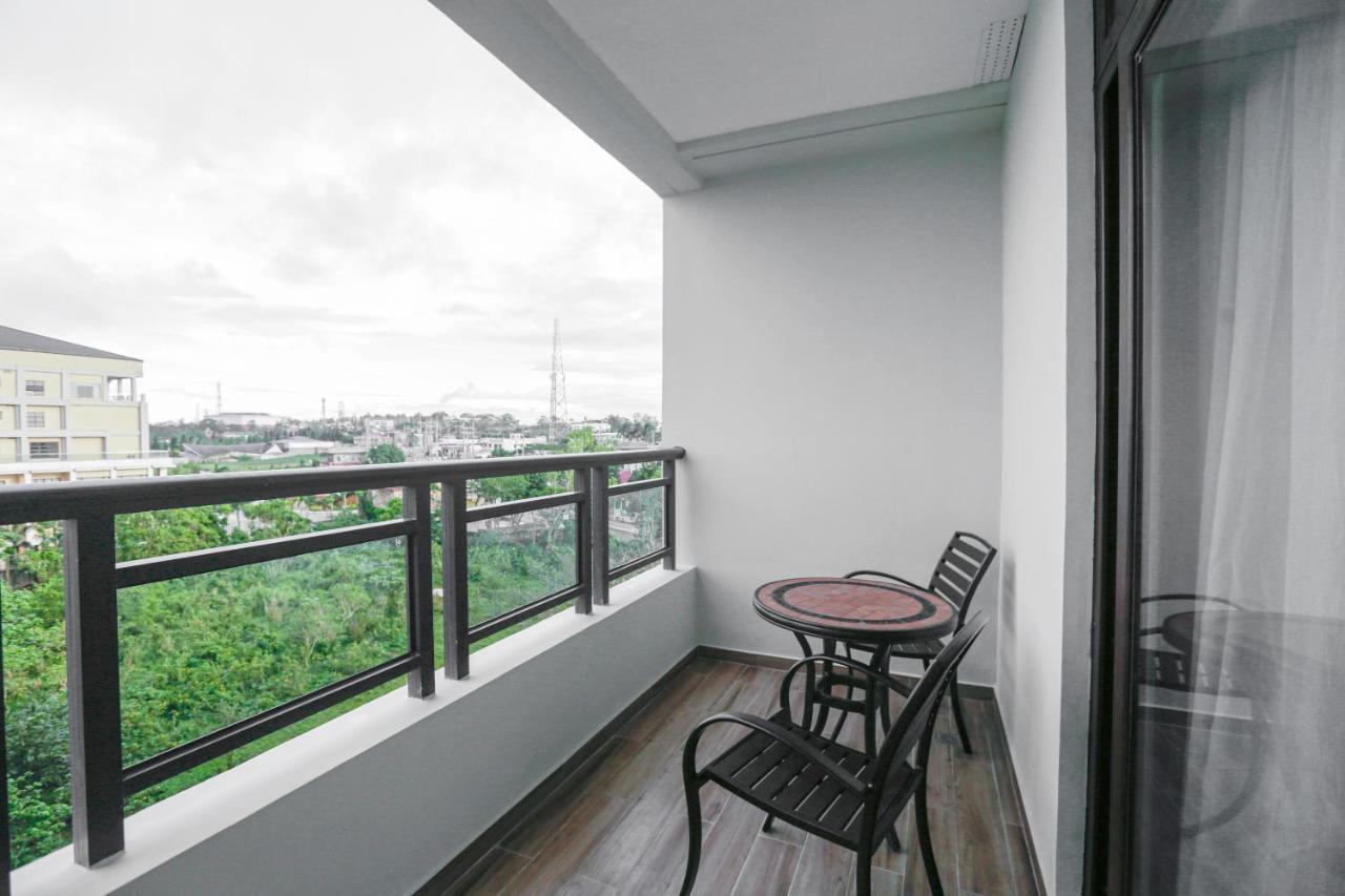 Hotel Casiana & Events Center Tagaytay Managed By Hii Тагайтай Экстерьер фото